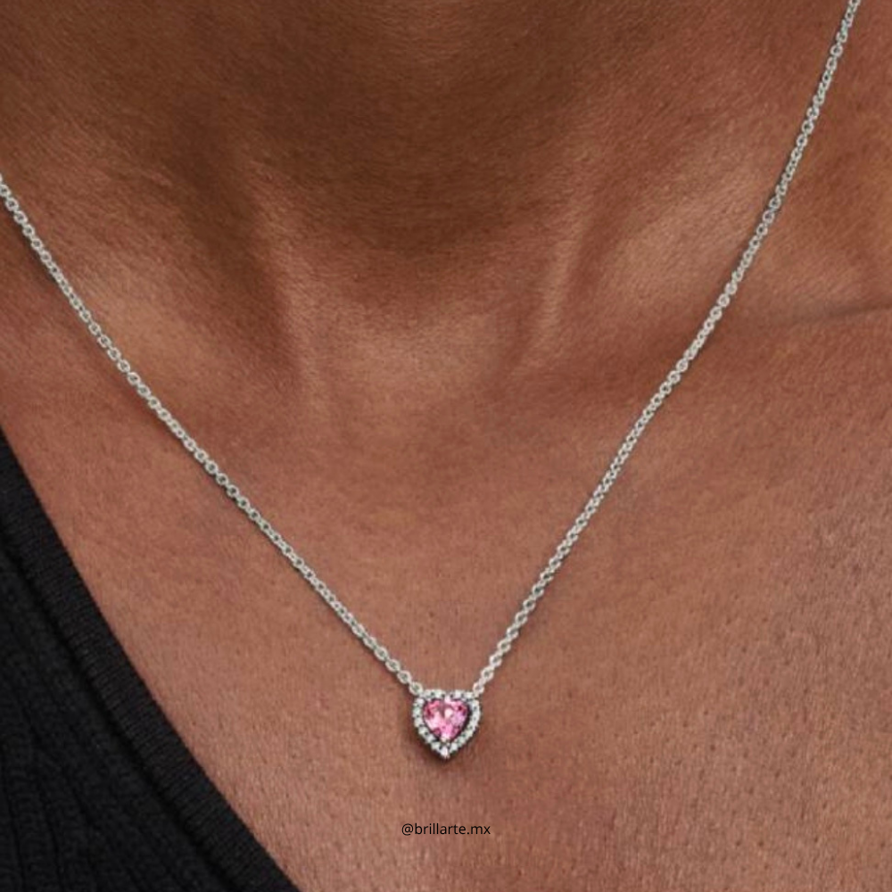 Collar corazón rosa