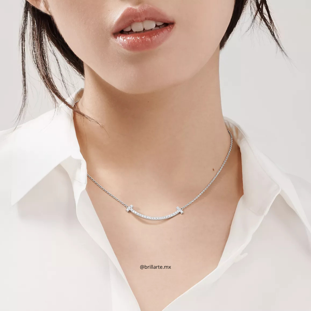 Collar Tiffany T smile Grande