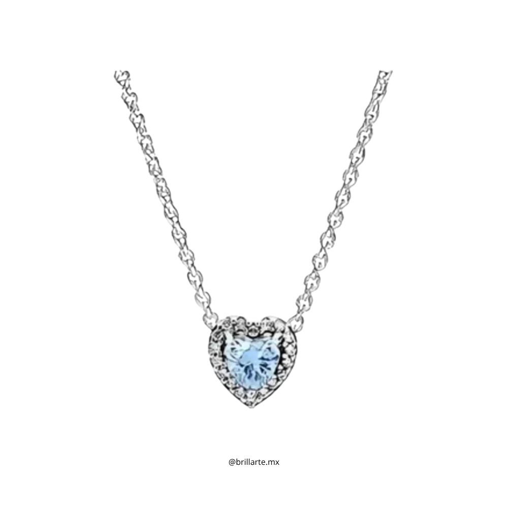 Collar corazón azul claro