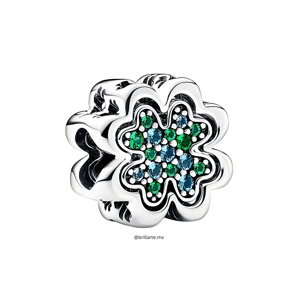 Charm trébol