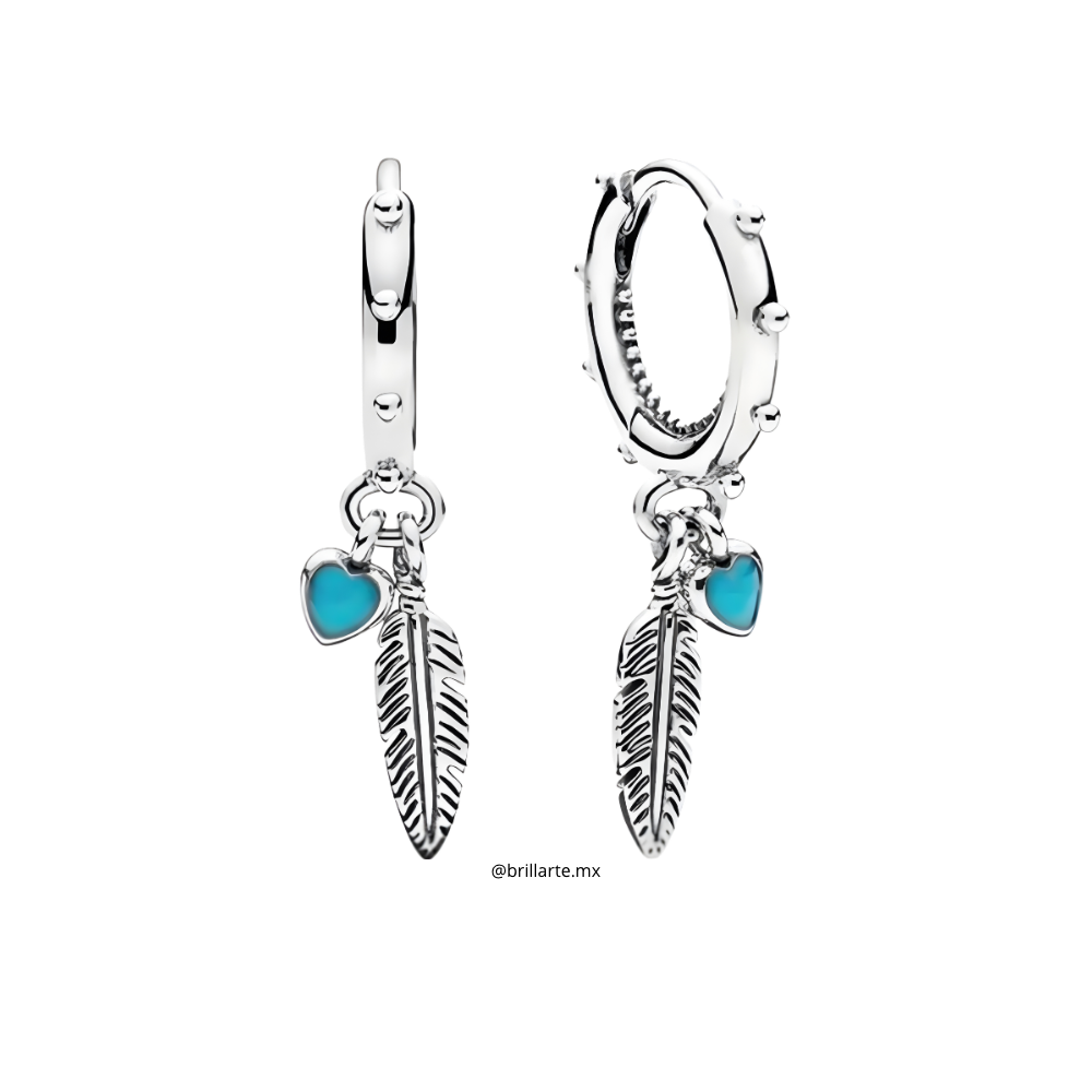 Aretes con pluma