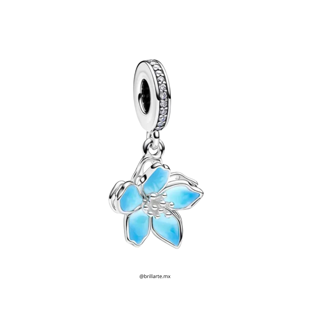 Charm flor de cerezo azul