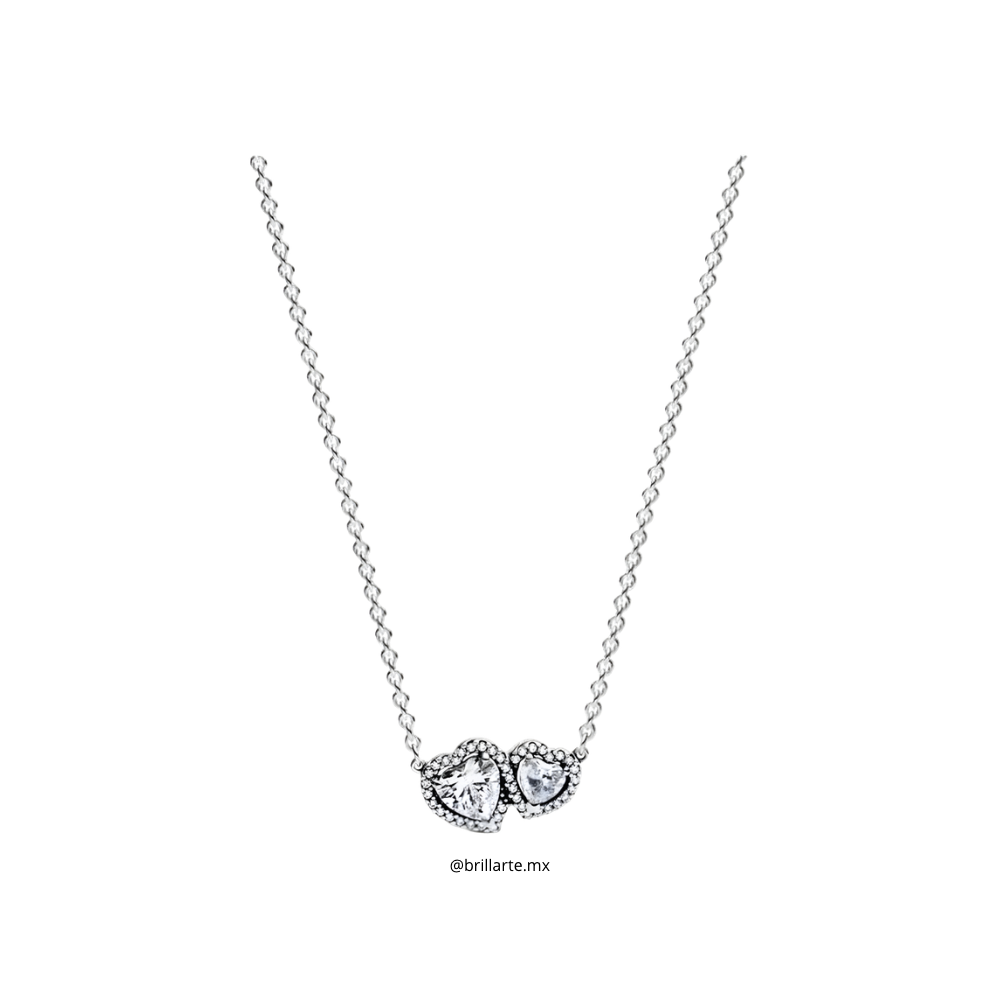 Collar corazones plateados