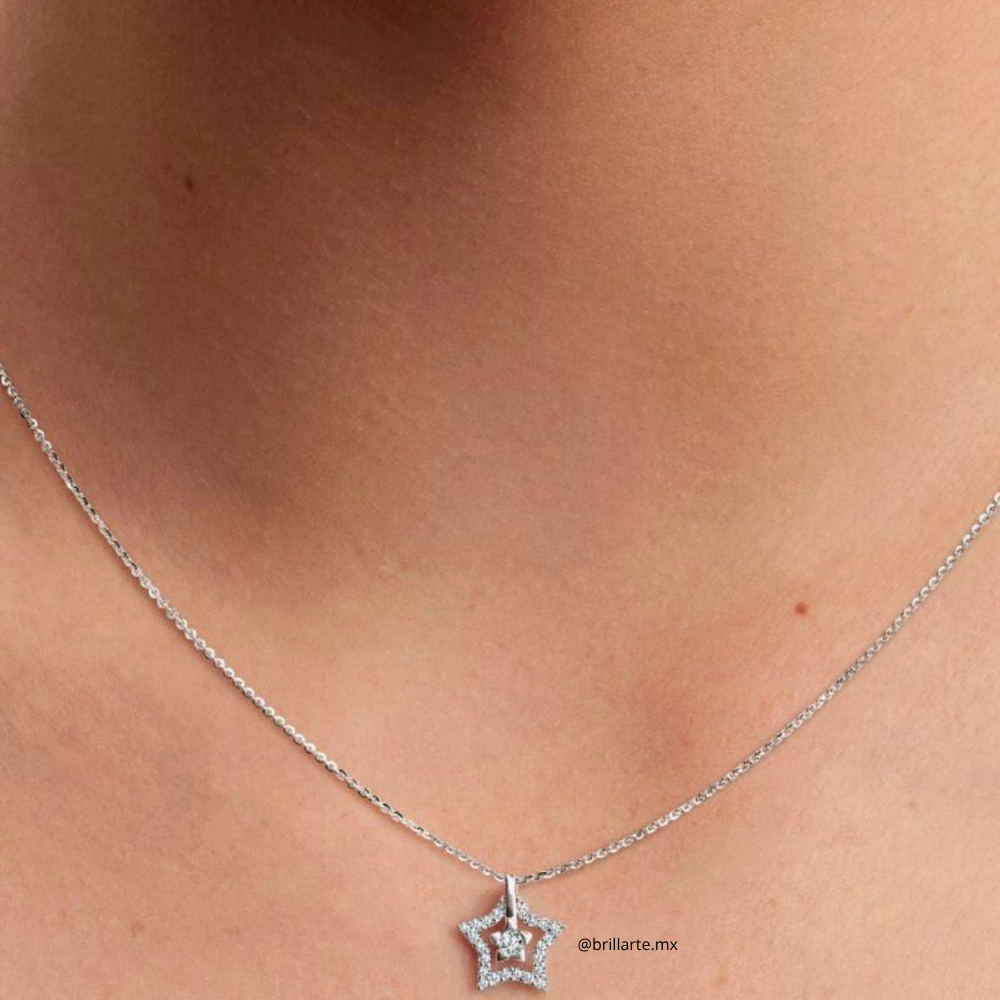 Collar talismán estrella