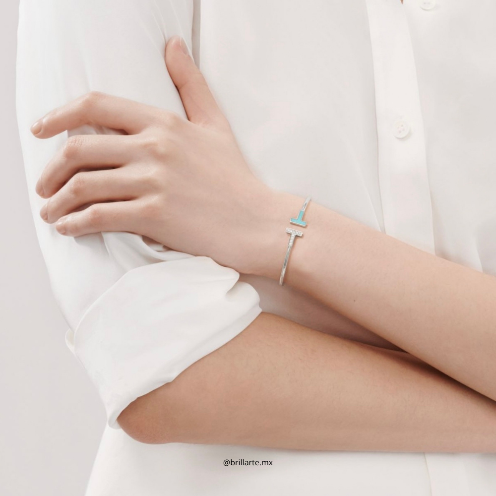 Brazalete Tiffany delgado con turquesa y diamantes