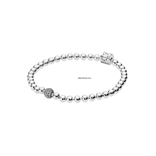 Brazalete de cuentas y pavé