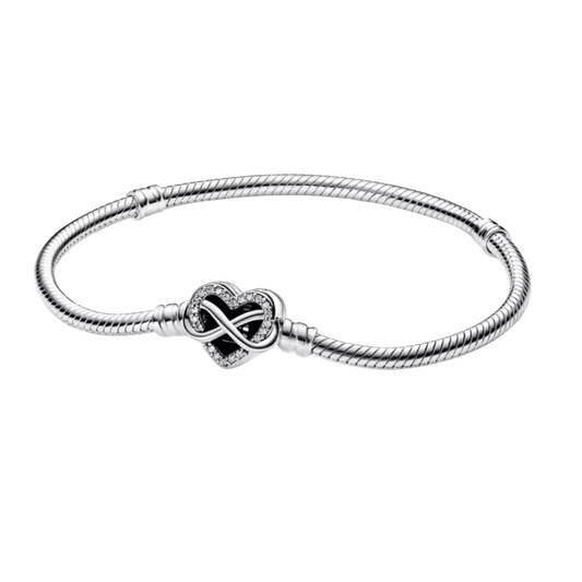 Brazalete con broche Corazón infinito