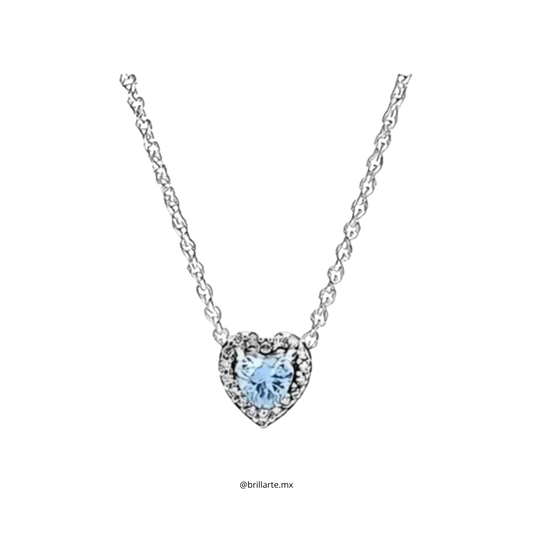 Collar corazón azul claro