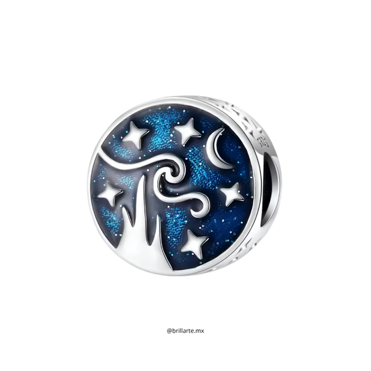 Charm galaxia brillante