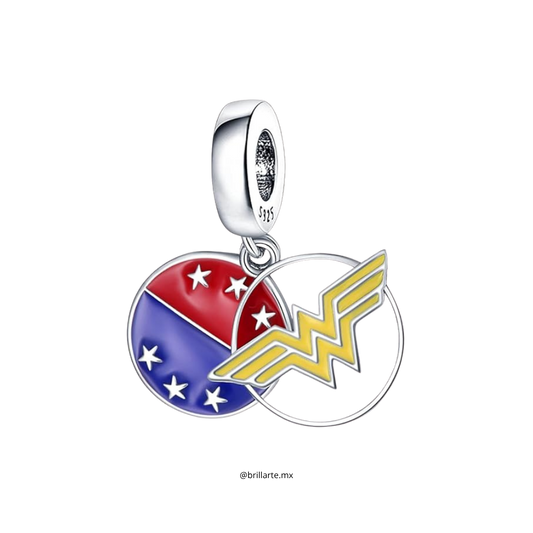 Charm mujer maravilla