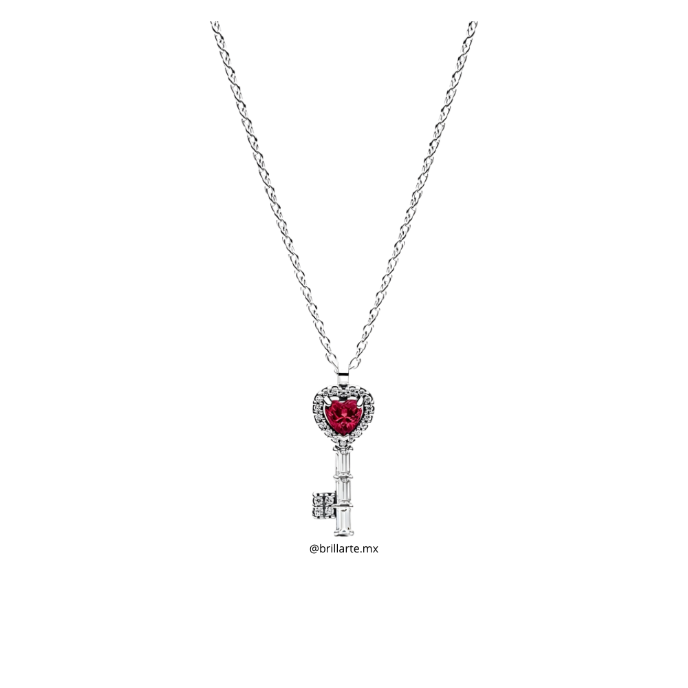 Collar Collier con Llave con Corazón Elevado