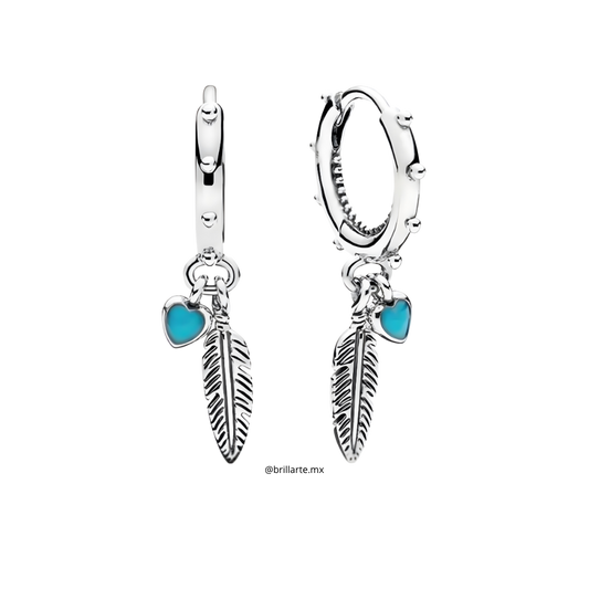 Aretes con pluma