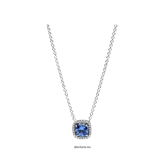Collar cuadrado azul