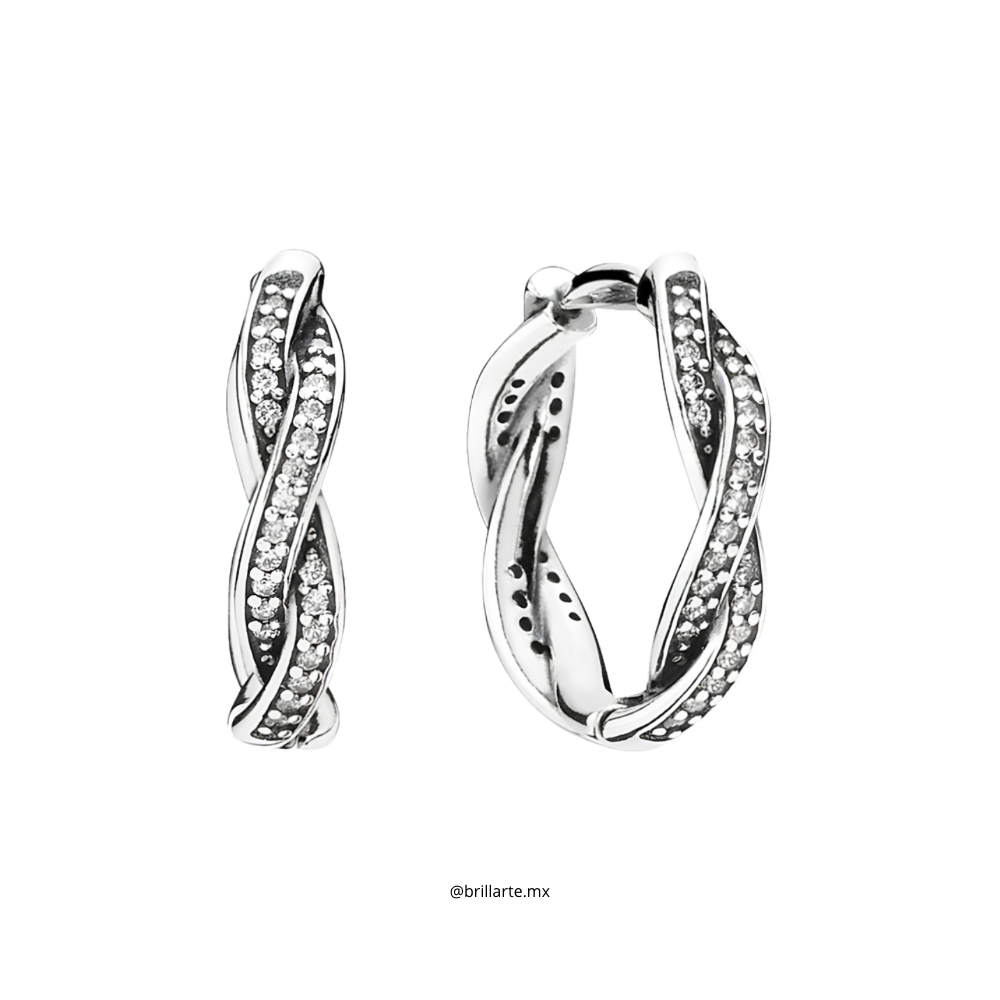 Aretes Twist of Fate