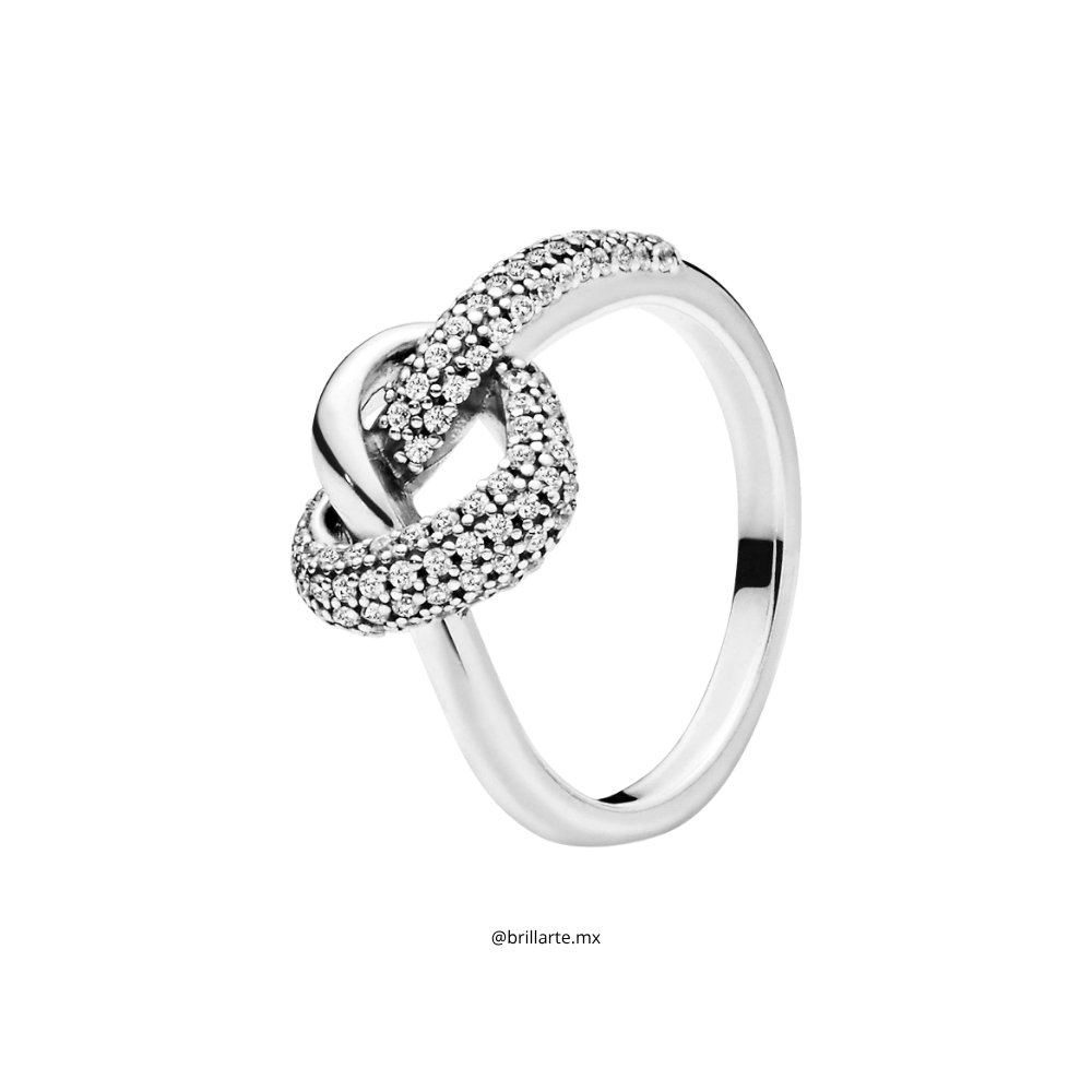 Anillo corazón anudado