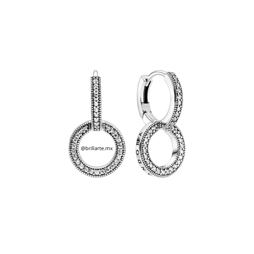 Aretes colgantes con logo