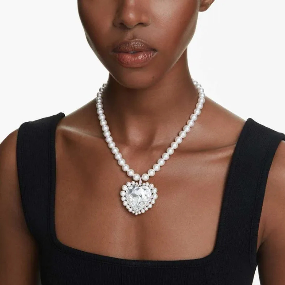 Collar Ariana Grande Corazón y perlas