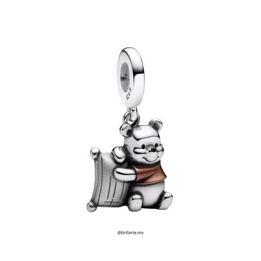 Charm Winnie Pooh con cojín